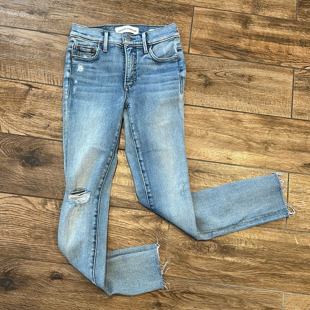 👖 Aritzia Denim Forum Jeans - The Niko Midrise Skinny Crop (Size 23)